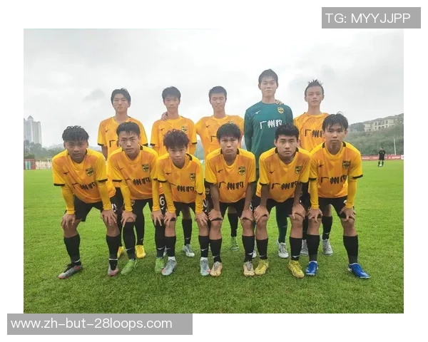 里昂U19与阿贾克斯U19激战正酣青少年足球赛精彩回顾与分析